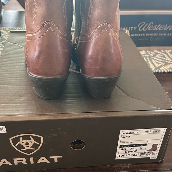 Ariat Women's Brown Sugar "Darlin"  Leather Western Boots - Picture 4 of 5